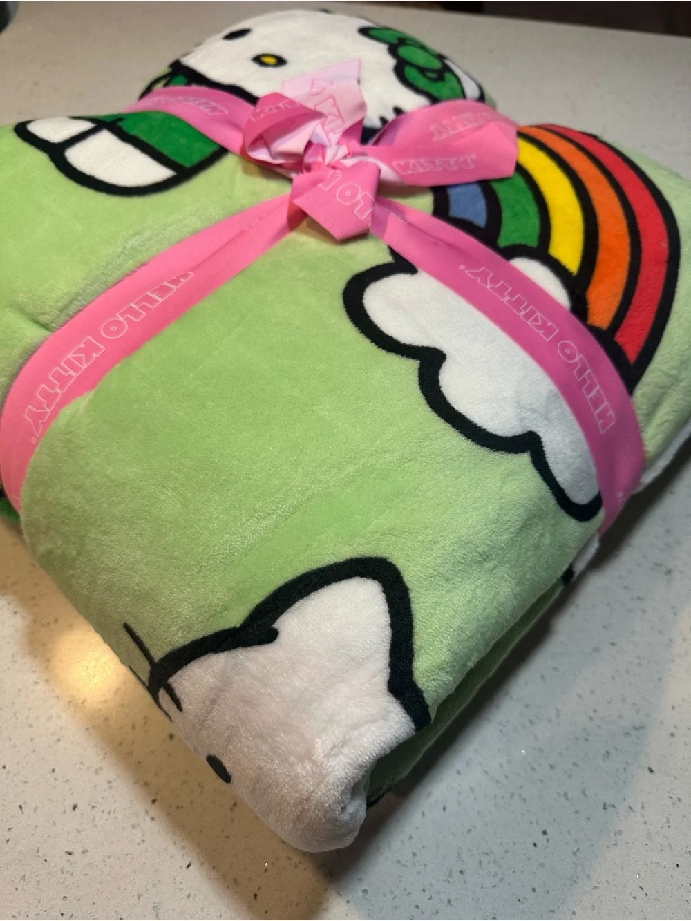 New! Hello Kitty Lucky Rainbow Plush Blanket Full/Queen 90x90 NWT Sanrio NWT
